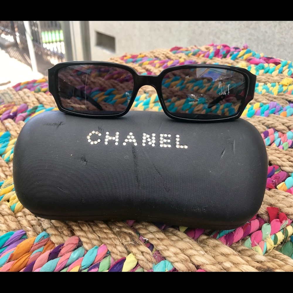 CHANEL black rhinestone Logo Sunglasses!